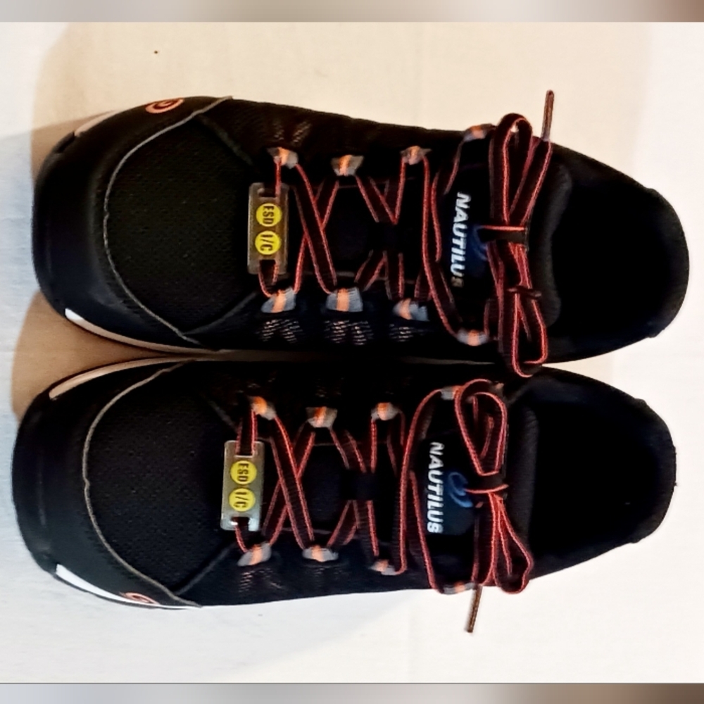 Nautilus women's electrostatic safety work shoes. 7 NWOT - Picture 2 of 8